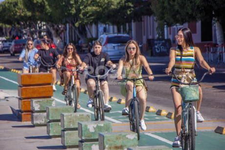 >Pedalea por el paraiso; descubre la ciclovía del malecón de La Paz