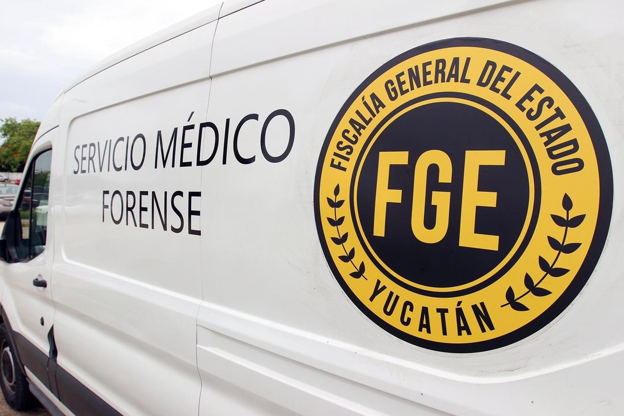 Personal municipal y forense llegar al predio para realizar sus diligencias correspondientes Foto: FGE/ilustrativa