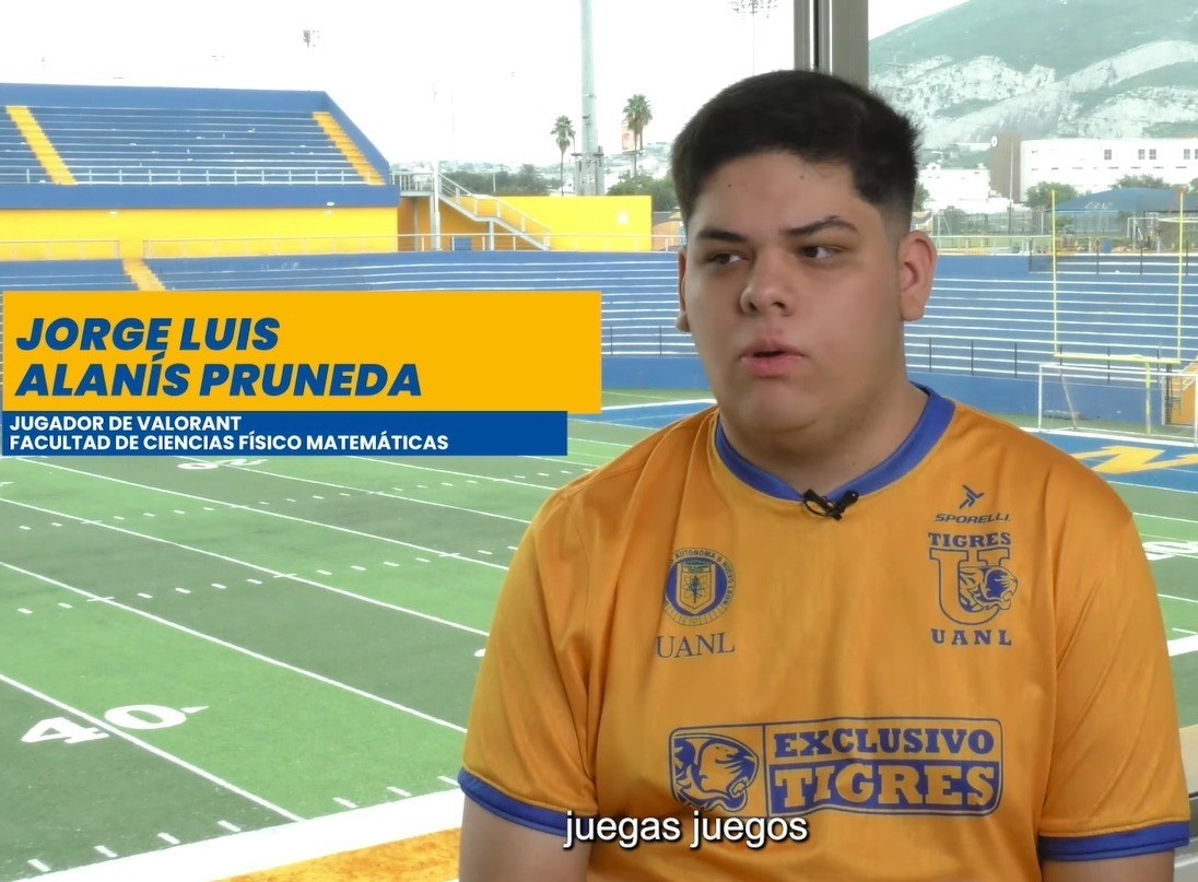 Jorge Alanís en entrevista con la UANL. Foto: UANL.