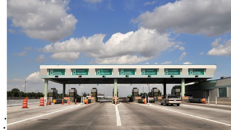 ¿Cuál es la cuota de peaje para ir de Piedras Negras a Eagle Pass?