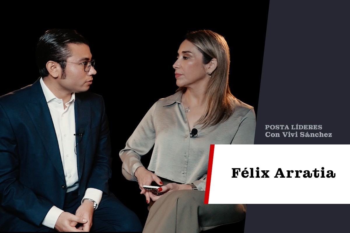 Félix Arratia en entrevista para POSTA con Vivi Sánchez. Foto: POSTA MX.