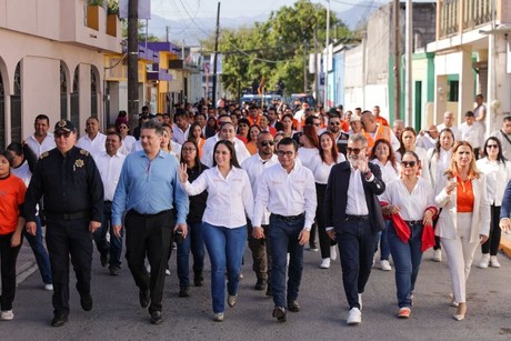 Revolución Mexicana: participan estudiantes, atletas y clubes deportivos en desfile de Juárez