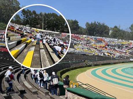 Le dan “manita de gato” a gradas del estadio de la UAEMéx