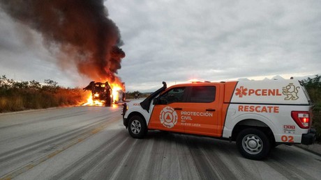 Allende en llamas: Camión de carga se incendia en la carretera