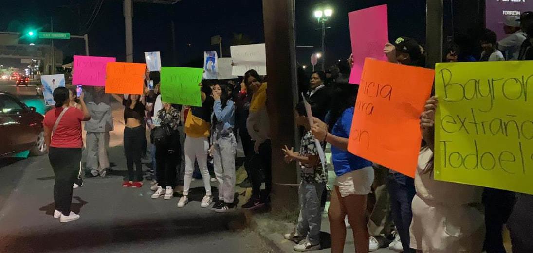 Familiares y amigos de Bayron se han manifestado en Torreón. (Fotografía: Redes sociales)