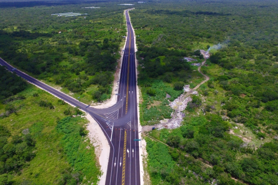 Carretera Mérida-Cancún. Foto: @Canteraspeninsulares