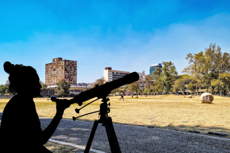 ¡No olvides el telescopio! Ve a la noche de estrellas en las islas de CU en CDMX