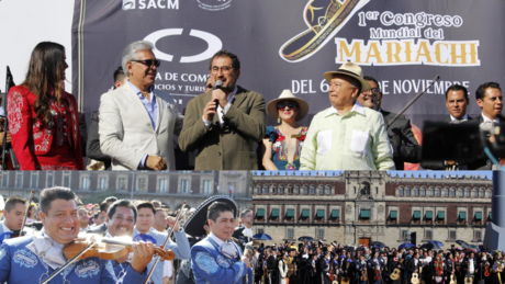 Mariachis rompen récord mundial en Cuauhtémoc con más de mil asistentes