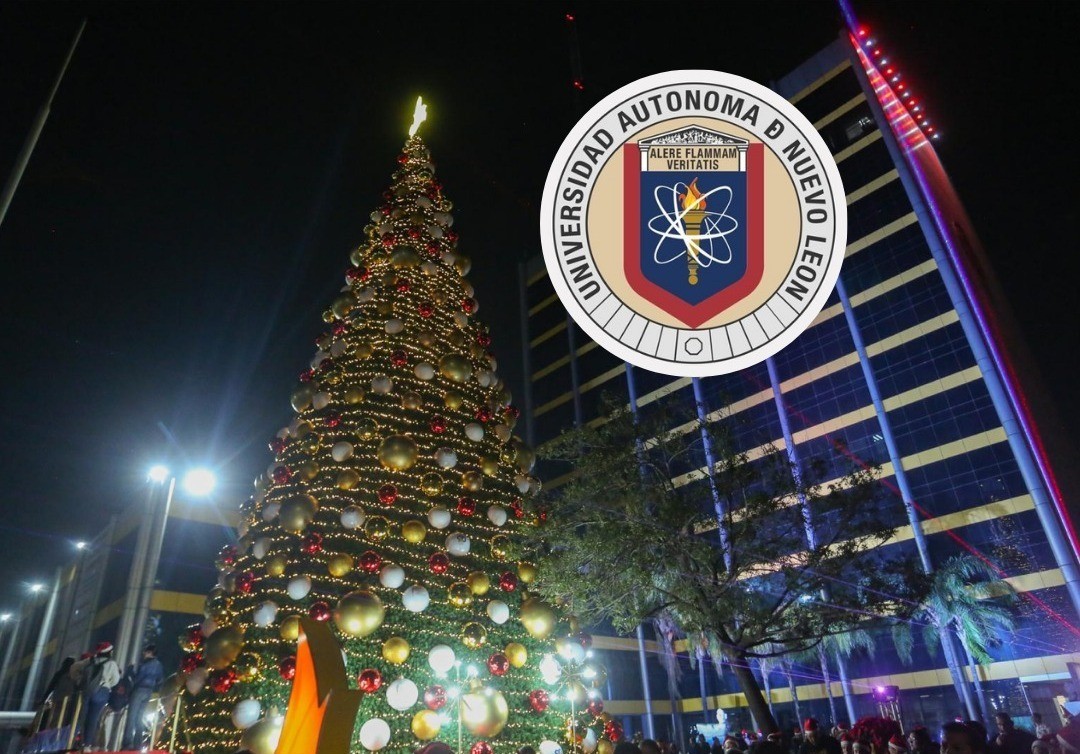 La ceremonia de la UANL para el encendido del pino navideño. Foto: UANL - Canva.