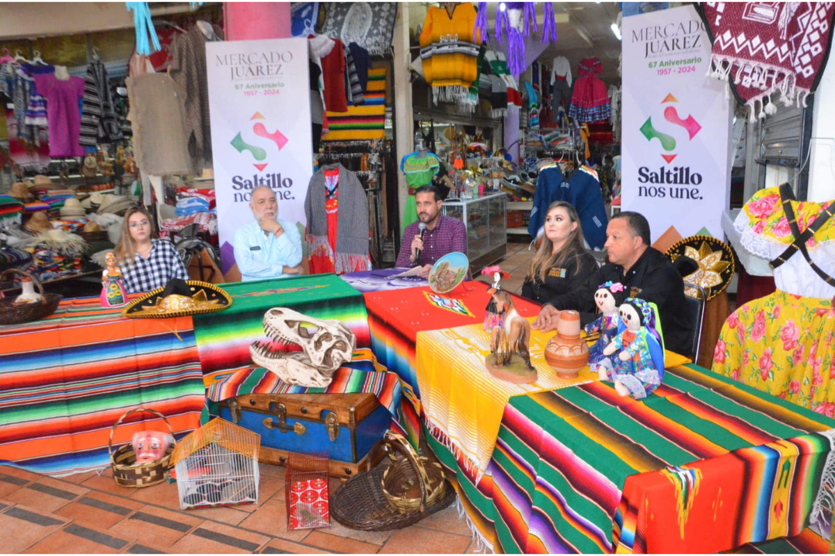 El Mercado Juárez se ha convertido en un punto clave de la cultura saltillense, ofreciendo desde hace décadas artesanías y platillos regionales/Foto: Fcebook/Eduardo Morelos