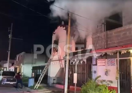 ¡Milagro en Monterrey! rescatan a 7 personas de incendio en un domicilio