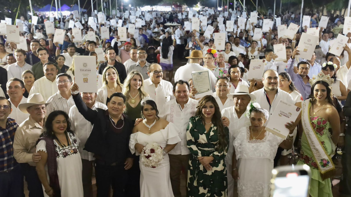 Las parejas eran provenientes de 76 municipios de Yucatán Foto: Cortesía