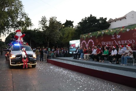 Navidad: Colabora la SSPT en el Desfile Navideño 2024