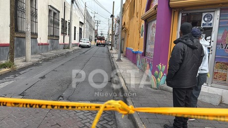 Albañil muere electrocutado mientras limpiaba en Monterrey (VIDEO)