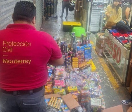 Policía de Monterrey decomisa 700 kilos de pirotecnia tras operativo