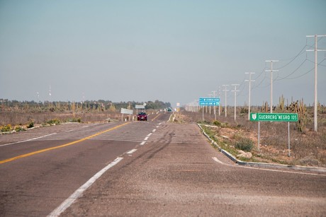 ¿Qué presidente hizo la Carretera Transpeninsular?