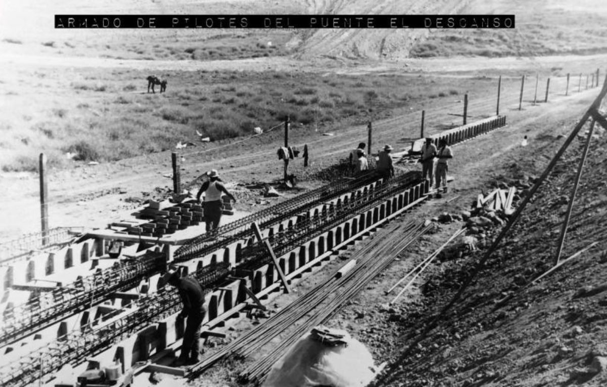 Construcción de la Carretera Transpeninsular. Este 1 de diciembre, cumplió 51 años. Fotos: Archivos.