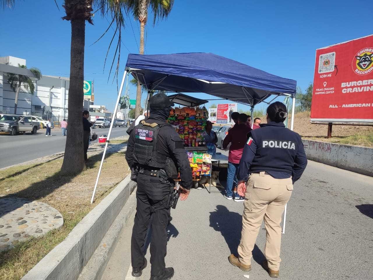 La Comisión Estatal para la Protección contra Riesgos Sanitarios (Coepris), con el apoyo de 30 elementos de la Fiscalía de Tamaulipas y la Guardia Nacional, llevó a cabo el desalojo, justificándolo como una medida sanitaria. Foto: Redes sociales