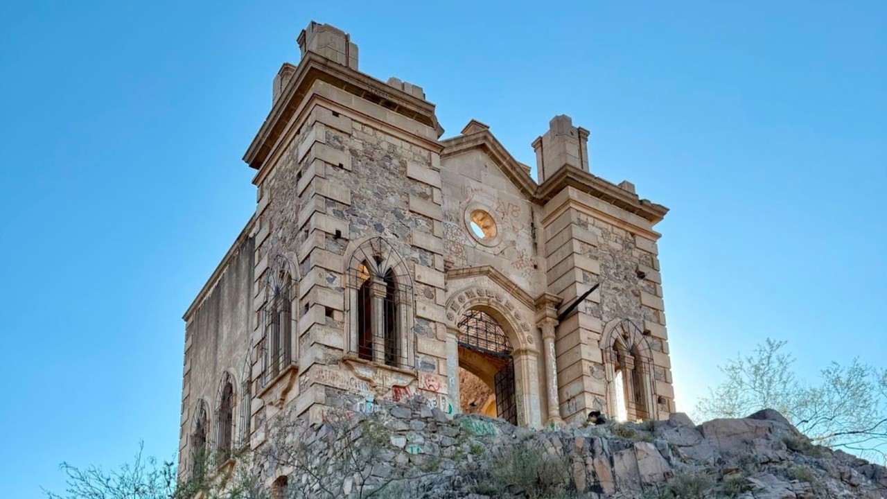 La Capilla de Pedriceña ubicada sobre el cerro Cuatillos. Foto: Mariana Isaura Blanco Martínez.