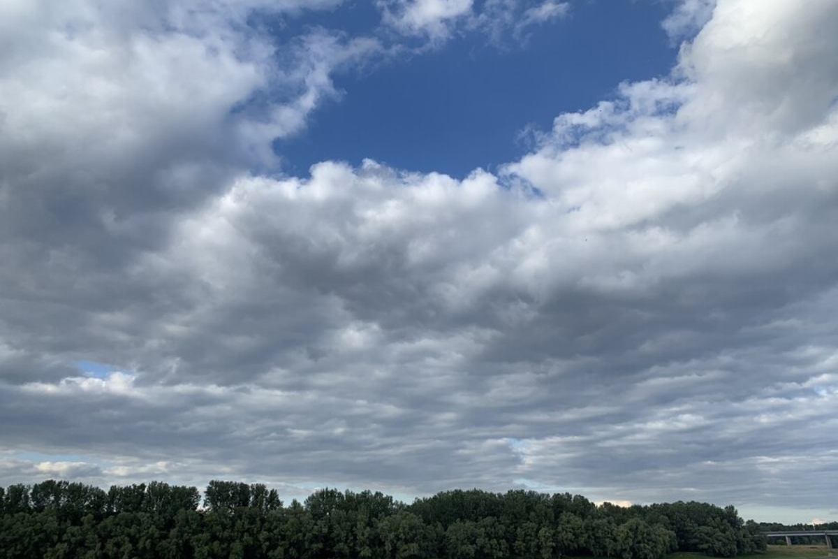 Cielo nublado la mayor parte del día. Foto: Freepik