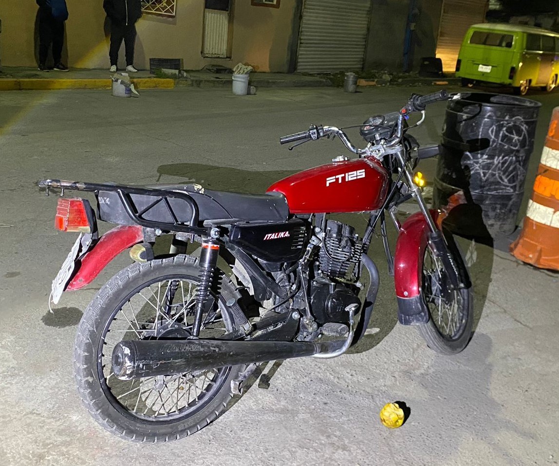 La moto que fue sustraída y recuperada por las autoridades. Foto: Policía de Monterrey.