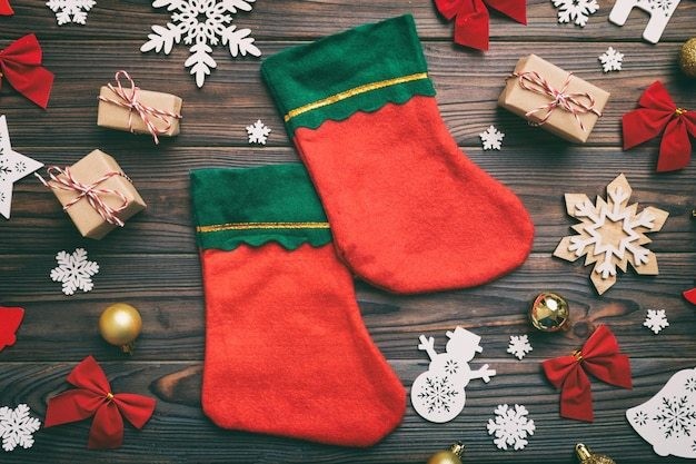 Las botas navideñas forman parte de la decoración de los hogares mexiquenses. Imagen: Freepik