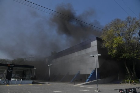 Se confirman cuatro muertos en incendio de bodega en Benito Juárez