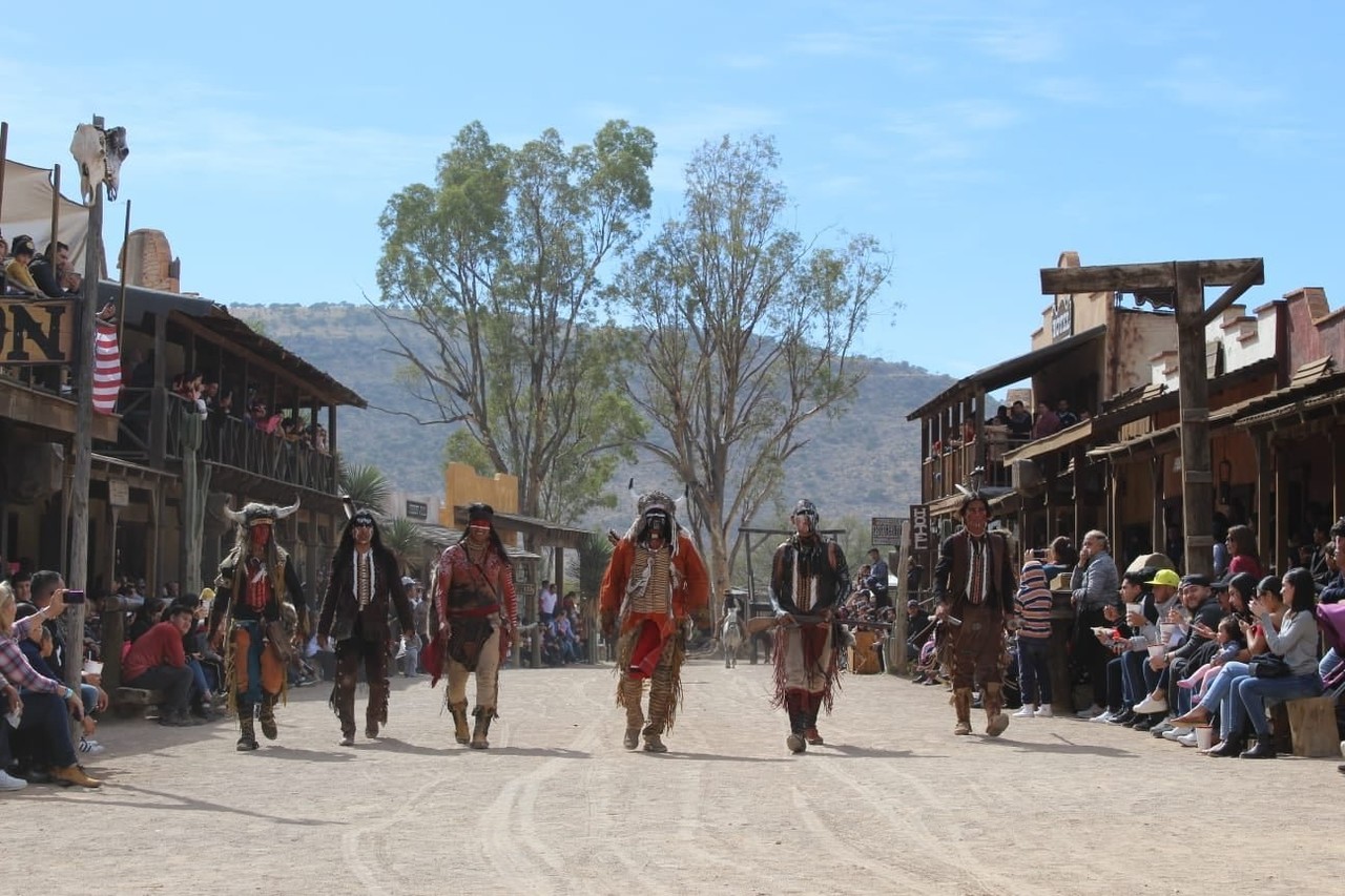 Howard Street, el viejo set cinematográfico que se convirtió en parque temático en Durango. Foto: Paseo del Viejo Oeste, en Facebook.