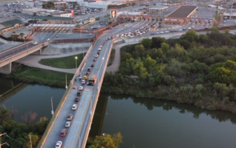 ¿Cuántos puentes fronterizos tiene Tamaulipas y cuál es su tiempo de espera para cruzar?