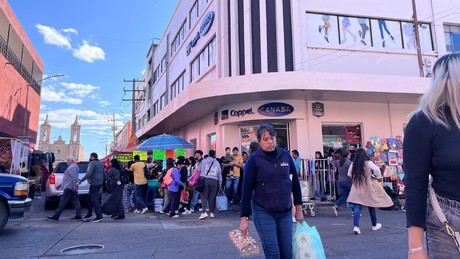 Compras por Navidad en Durango saturan el centro histórico de personas