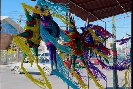 La magia de las piñatas en las festividades decembrinas