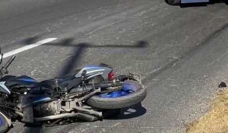 Tragedia en Toluca: Motociclista muere tras chocar contra grúa