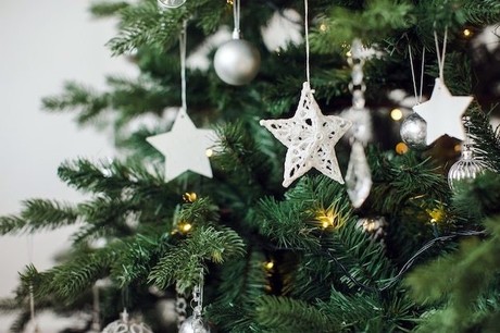 DIY navideño: así puedes poner un arbolito en la pared si tienes poco espacio