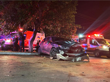 Accidente en Francisco de Montejo deja un herido por no respetar el alto de disco