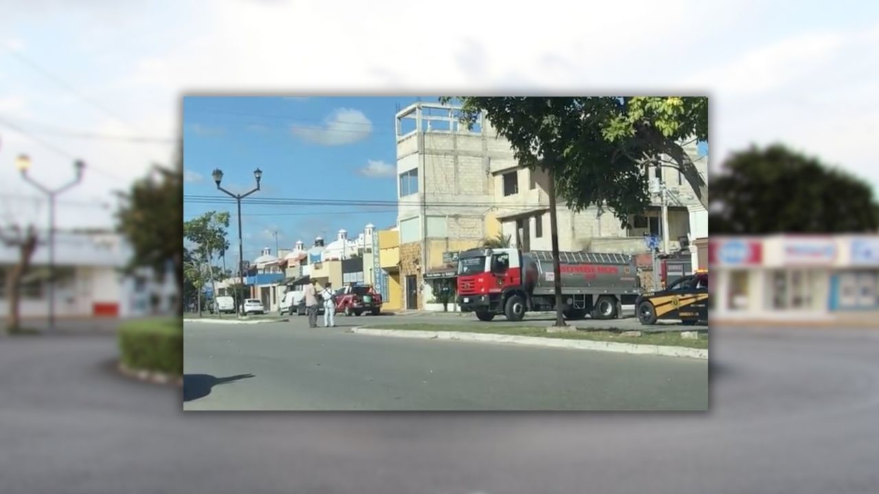 Bomberos y agentes de la SSP llegaron hasta el lugar del siniestro Foto: Captura de Pantalla