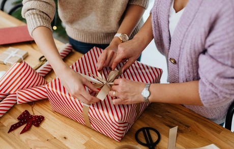 ¿Compras navideñas en redes sociales? Aprende a hacerlo de manera segura con estos consejos