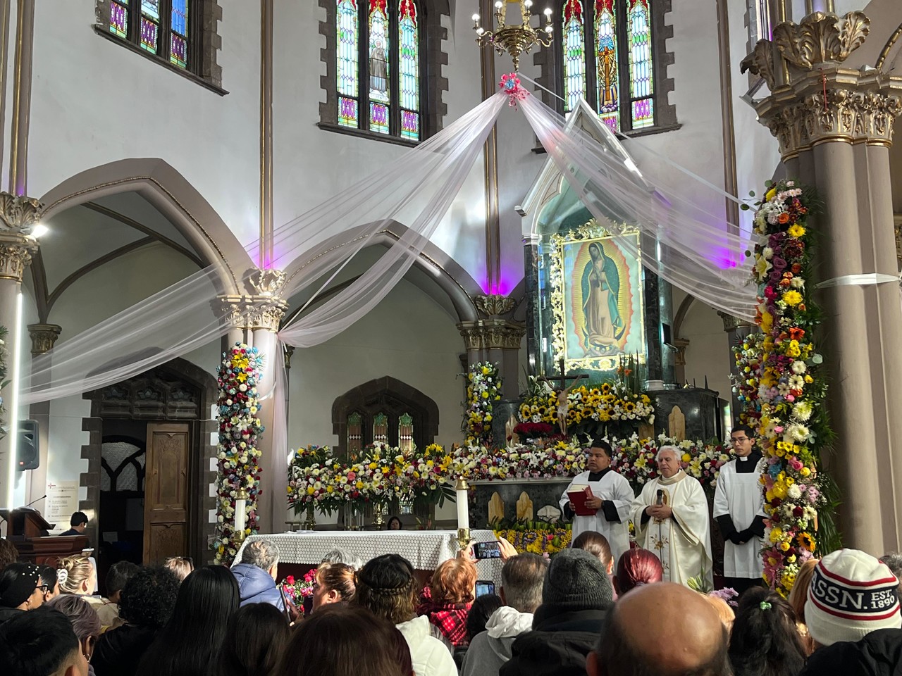 Miles celebraron a la Virgen de Guadalupe en su día. (Fotografía: Leslie Delgado)