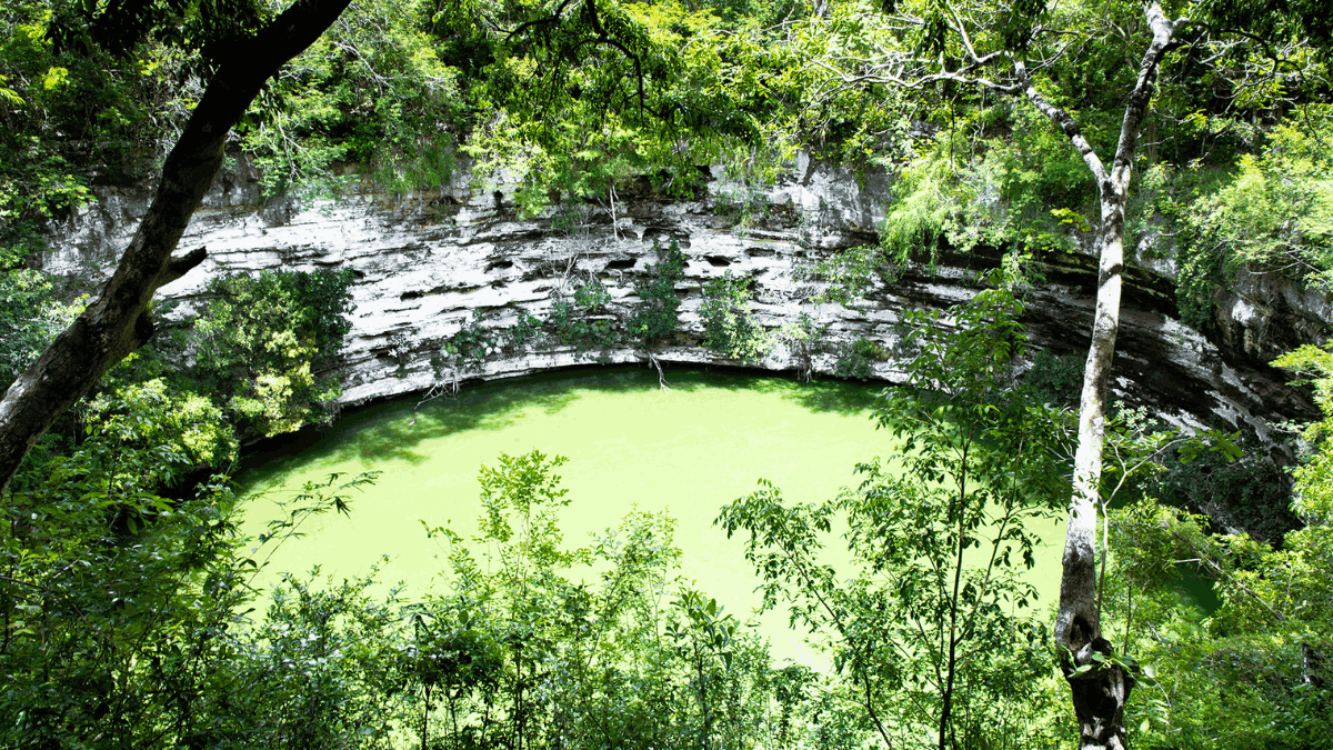 Este es el único cenote maya donde se han hallado objetos de oro Foto: Kusi Seminario