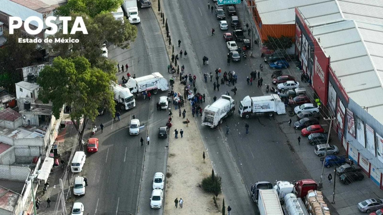 Los bloqueos permanecen sin cambio desde las 6:00 horas del 18 de diciembre y la advertencia es que no se moverán si no les pagan. Foto: Israel Lorenzana