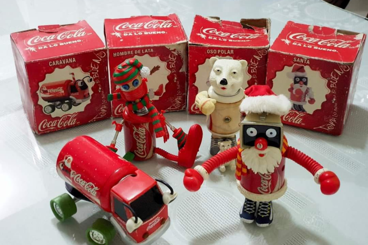 Recuerdas los cachivaches de Coca-Cola, uno de los promocionales navideños que ofrece año con año esta empresa. Foto: facebook