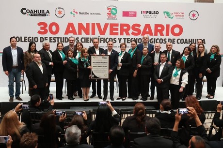 Manolo Jiménez destaca logros y futuro del Cecyte Coahuila en su 30 aniversario