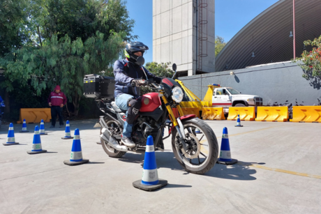 ¿Clases GRATIS? Así puedes asistir a la motoescuela de la CDMX