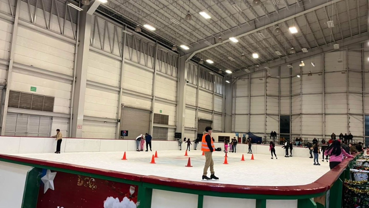 Pista de Hielo en la Feria Navideña 2023. Foto: Facebook Feria Nacional Francisco Villa Durango.