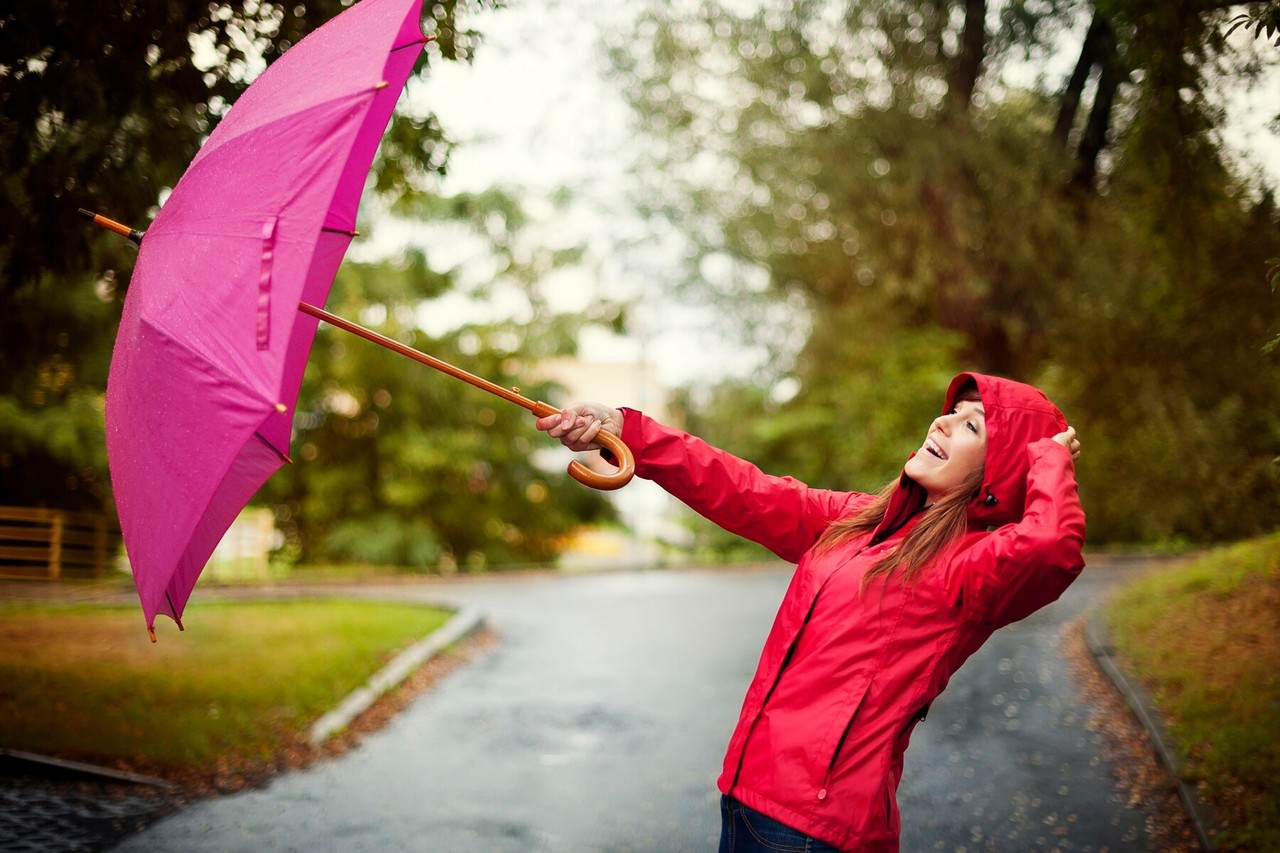 Para este lunes 16 de diciembre, el pronóstico del clima menciona que habrá chubascos y aumento de temperaturas. Foto: Freepik