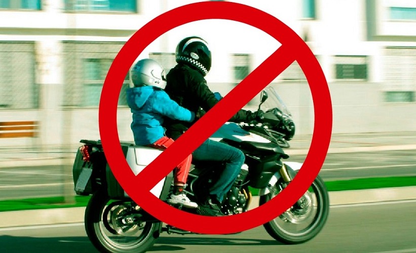 Prohibido subirse a la moto los niños menores de 12 años. Foto: Canal del Congreso