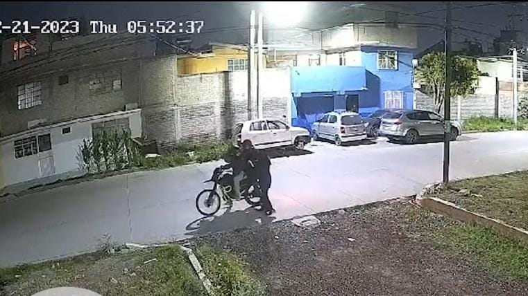 Detienen a tres individuos vinculados a robos con violencia en Ecatepec. Foto: Especial