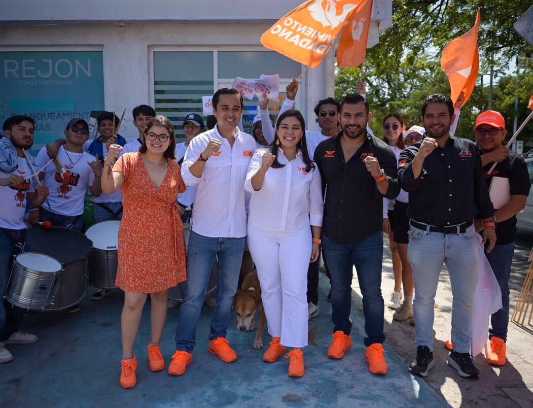 Vida Gómez con candidatos de Movimiento Ciudadano 