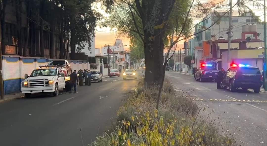 Balacera entre policías estatales y municipales en Toluca. Foto: Tluca valle