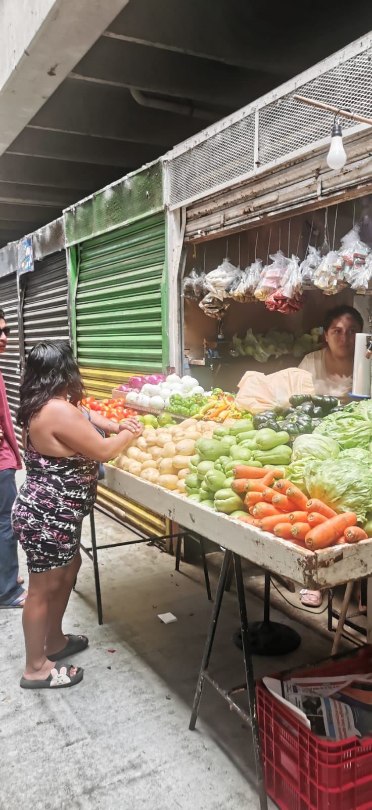 puesto de verduras en un mercado de Mérida 