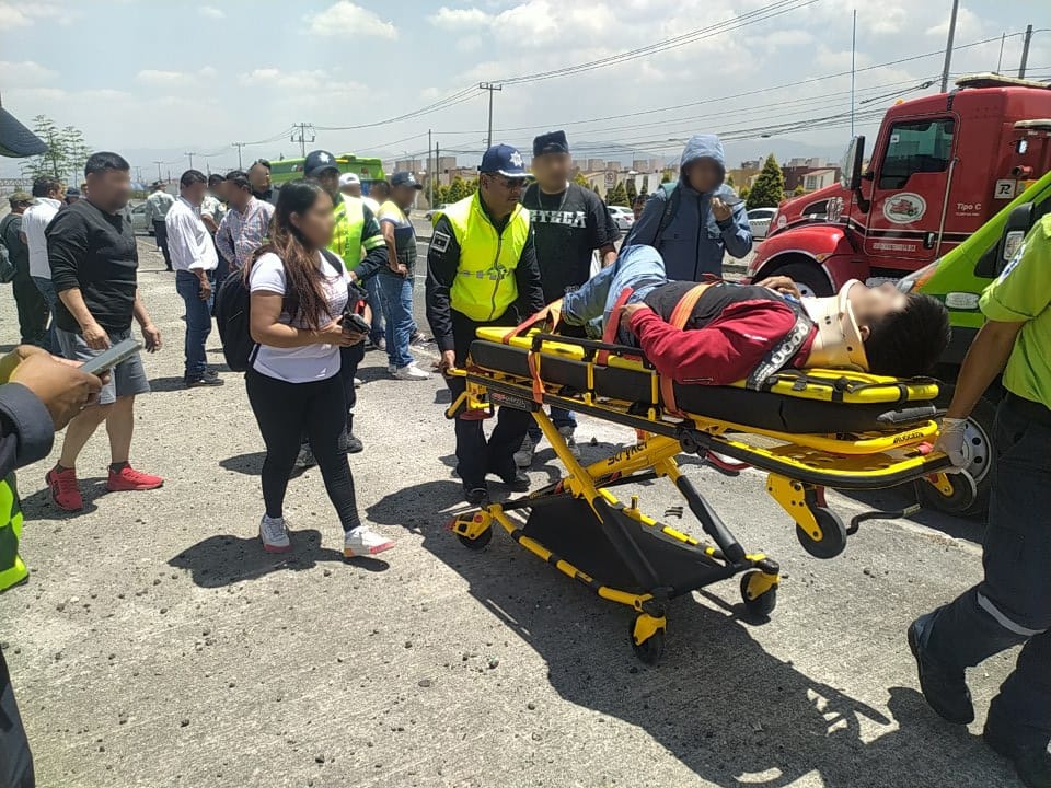 Choque deja nueve heridos en la carretera Toluca - Naucalpan. Foto: SSEM
